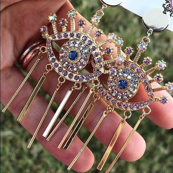 Jewelry - Eye earring